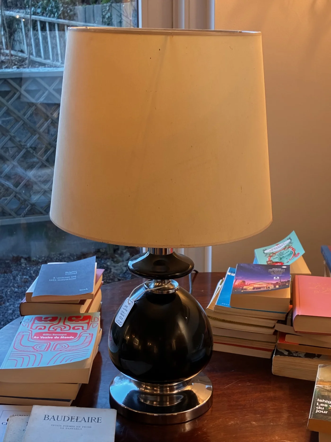 Lampe à poser vintage, pied noir et chrome - Circa 1970s - Ht 61cm