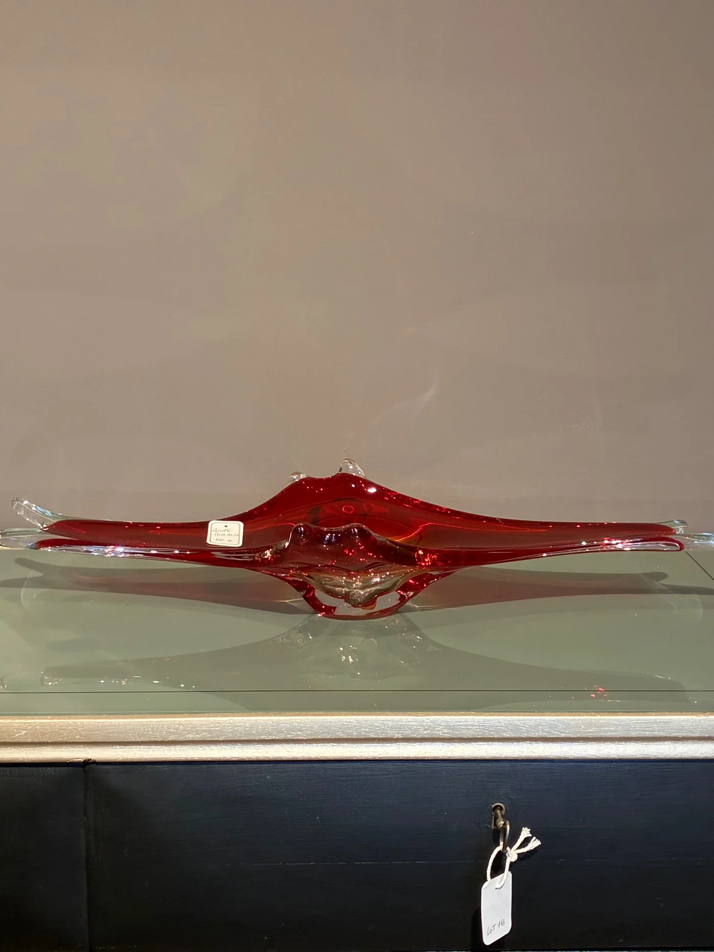 Vase coupe en Murano allongée rouge 
