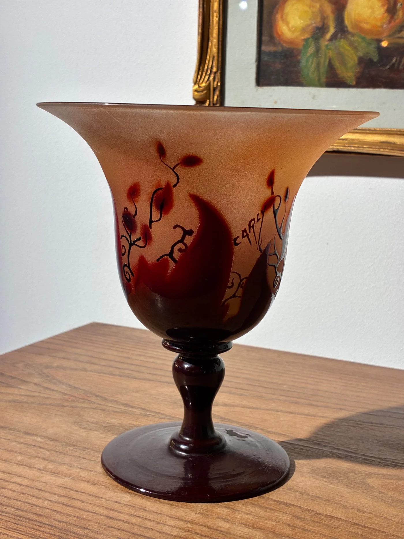 Vase sur pied à décor floral - Art Nouveau - Signé Carly 