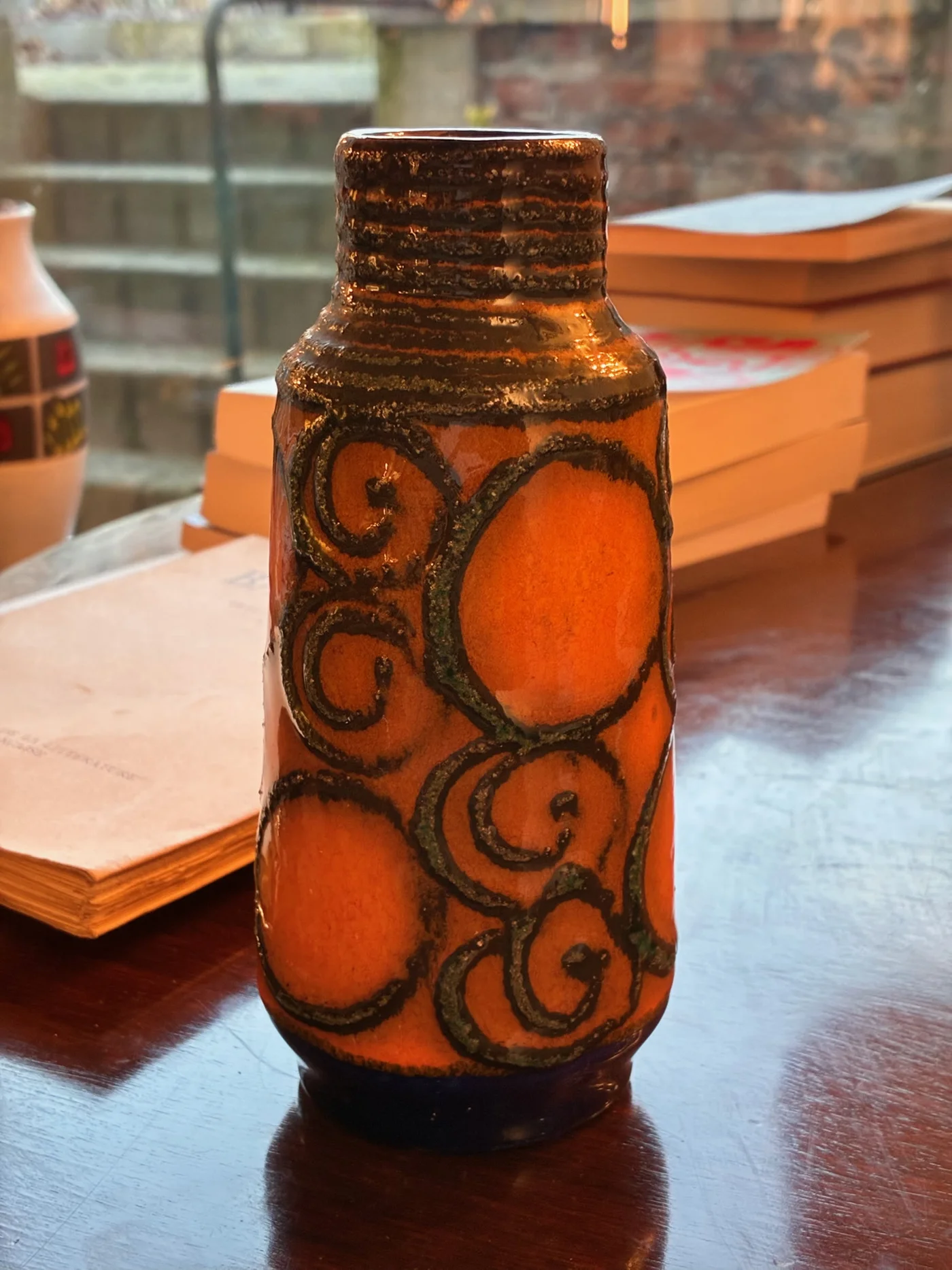 Vase céramique orange à décor bas-relief - "Fat Lava" - West Germany - Mid-century